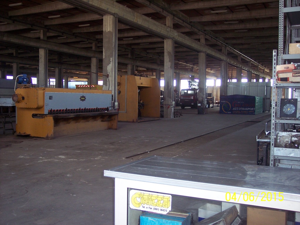 Capannone tipo industriale / artigianale in vendita - foto 3
