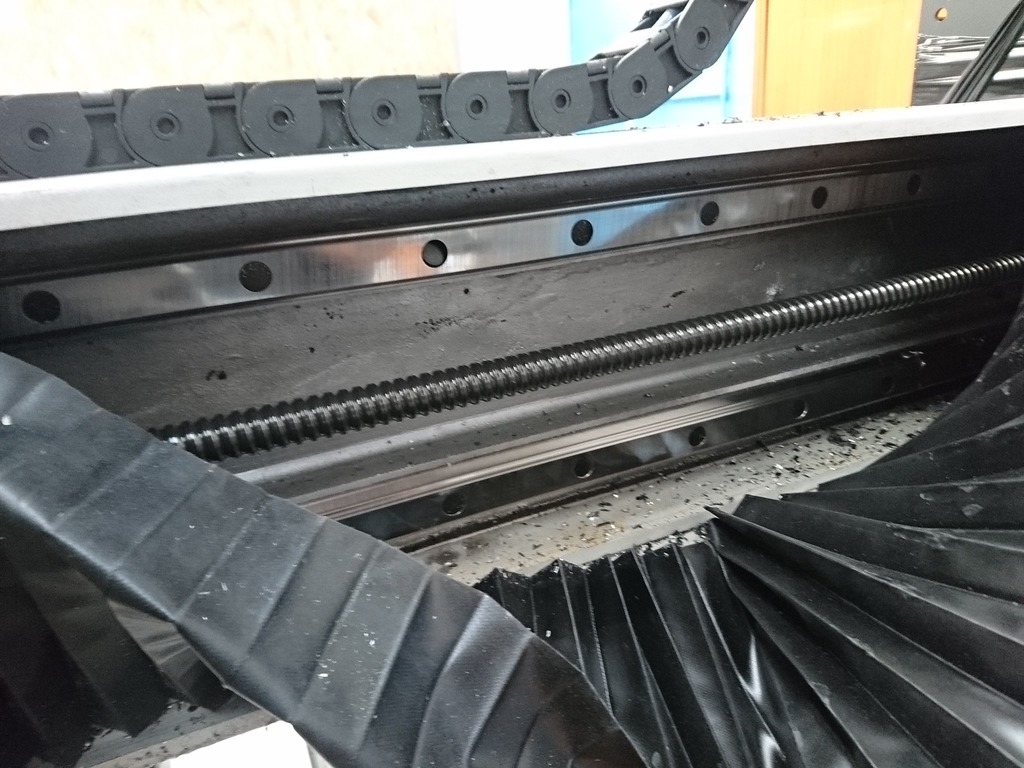 Fresatrici per metallo in vendita