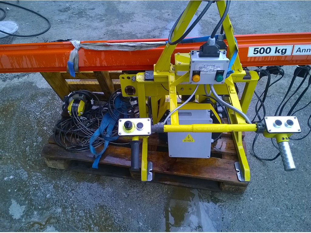 Attrezzatura meccanica in vendita