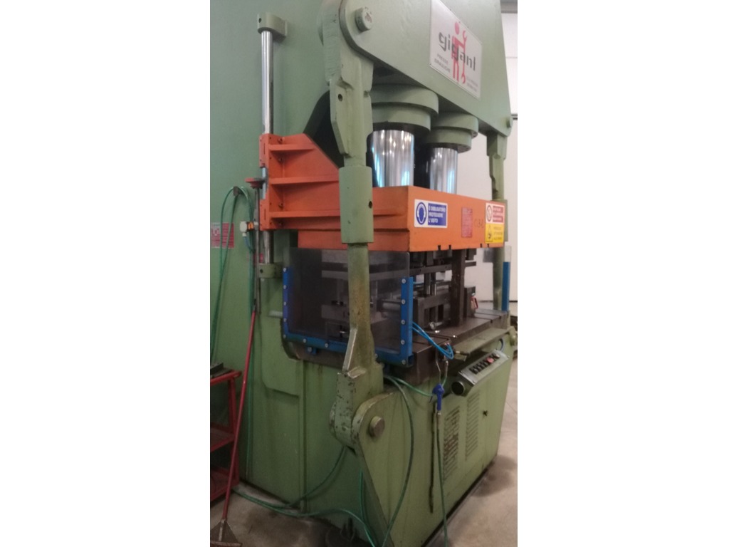 Pressa Gigant 250 ton in vendita - foto 1