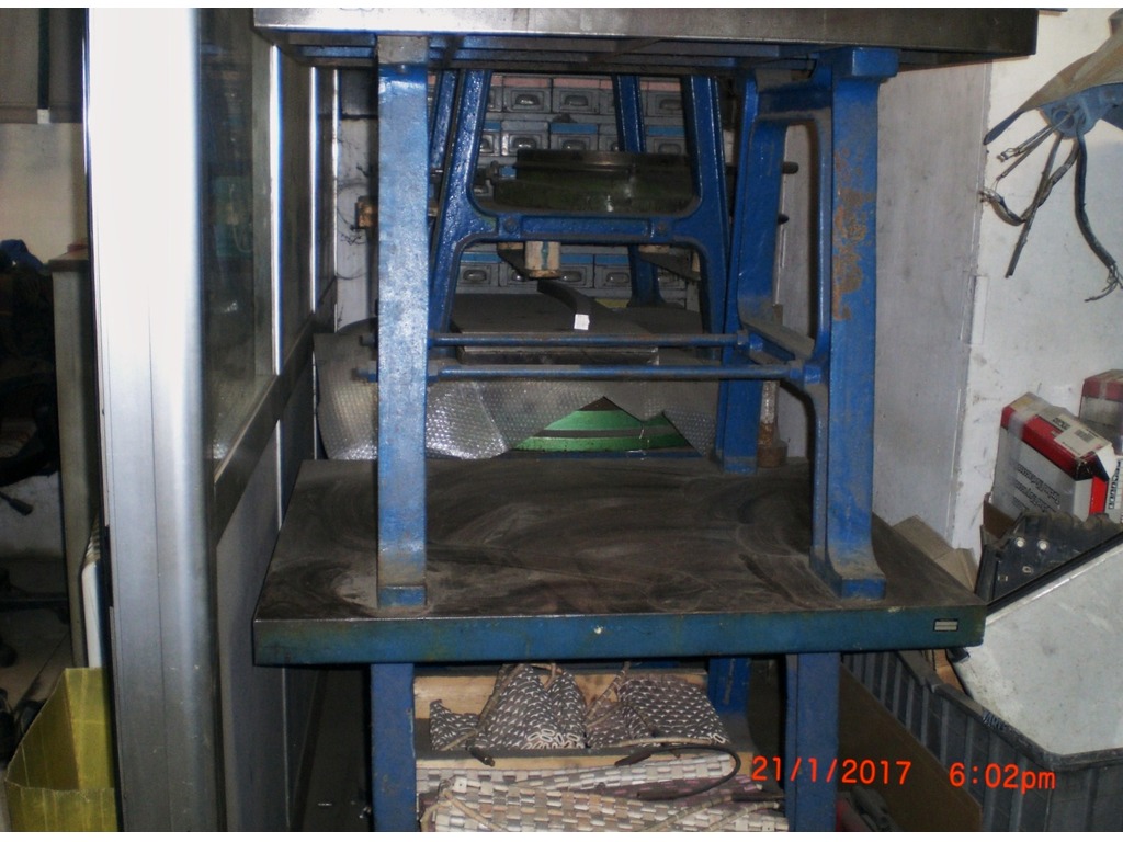 TAVOLO LAVORO GHISA in vendita - foto 3
