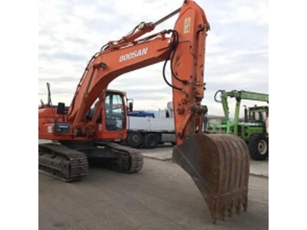 Vendesi escavatore Doosan in vendita - foto 1