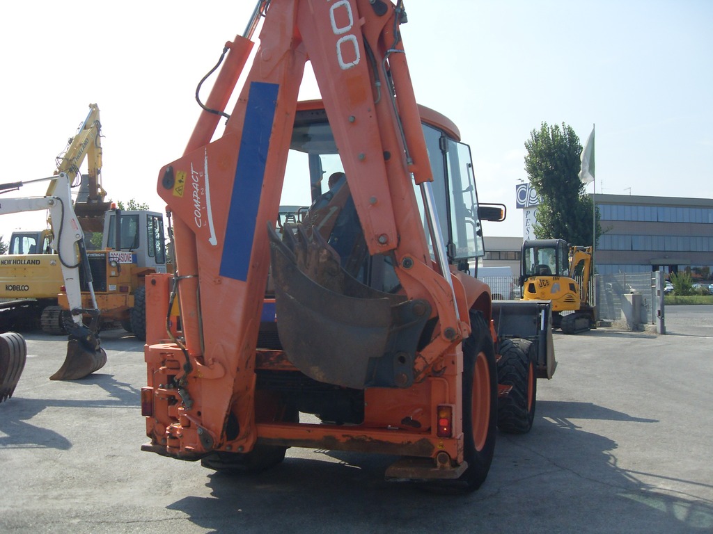 Fiat Hitachi FB 100 in vendita - foto 3
