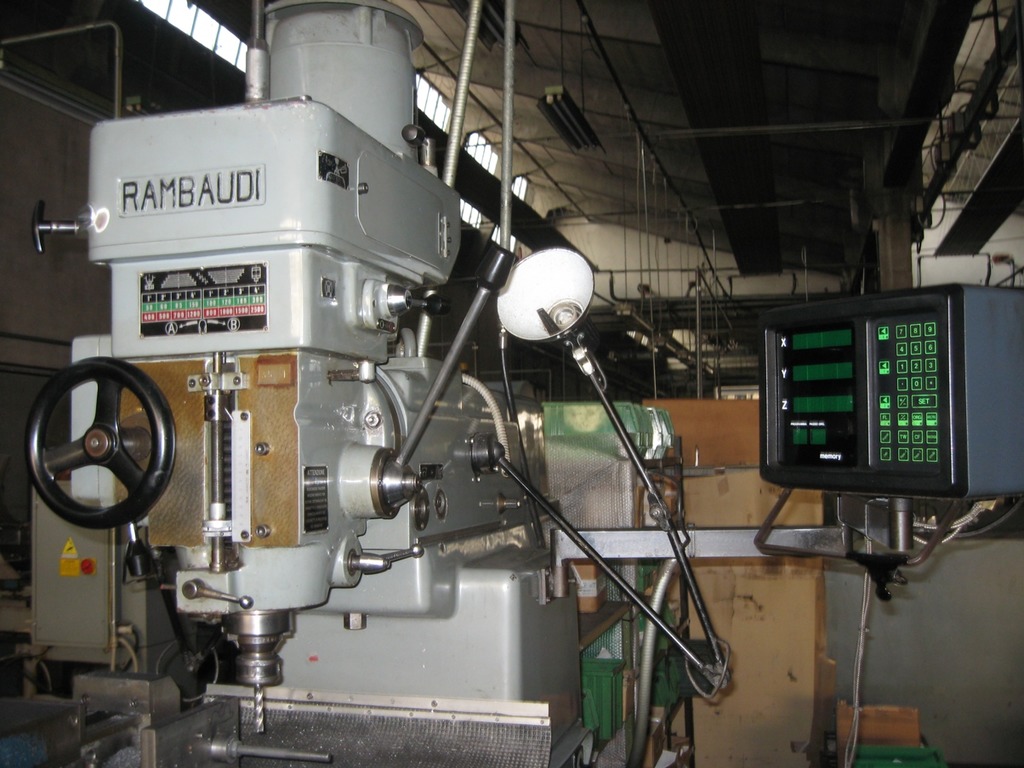 FRESATRICE VERTICALE RAMBAUDI M3 in vendita - foto 2