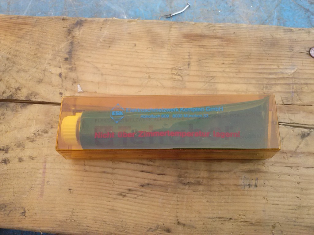 Tubetto di abrasivo in vendita - foto 2