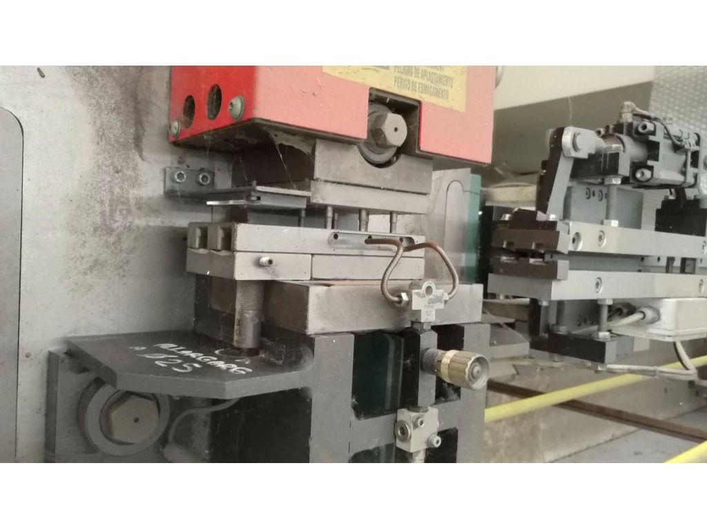 Attrezzatura meccanica in vendita