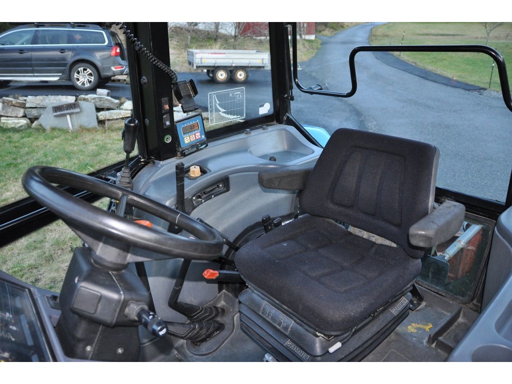 New Holland 5635 1996 in vendita - foto 8