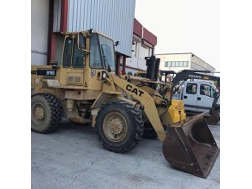 Vendesi pala gommata Caterpillar in vendita - foto 1