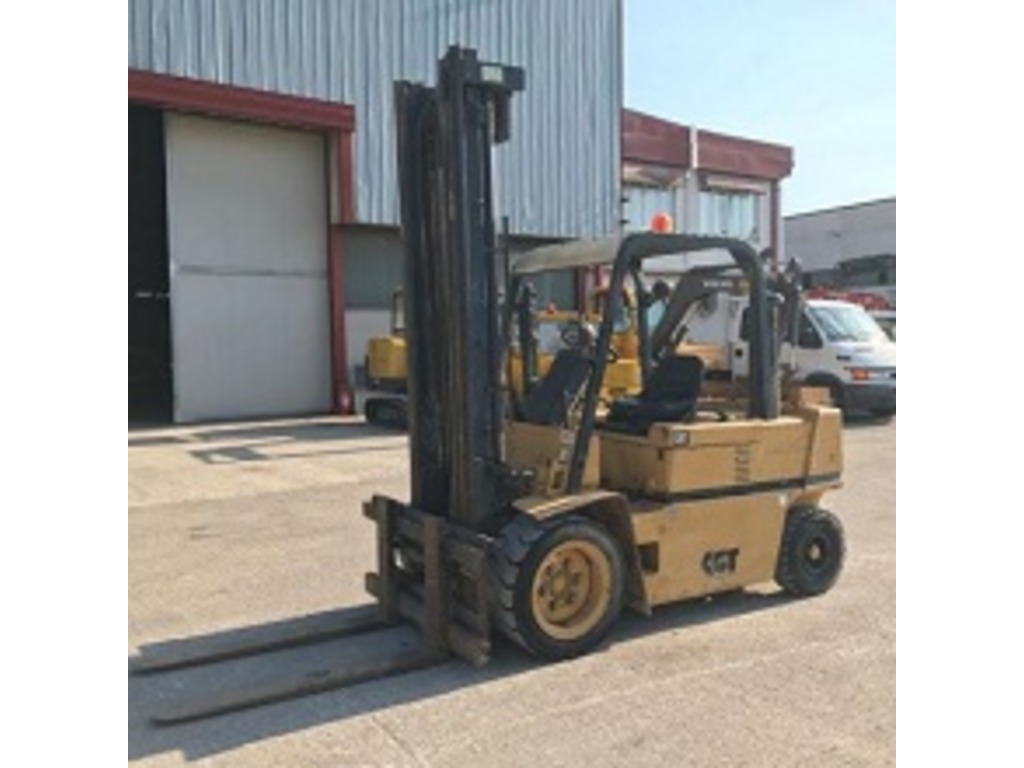Vendesi carrello elevatore Caterpillar in vendita - foto 1
