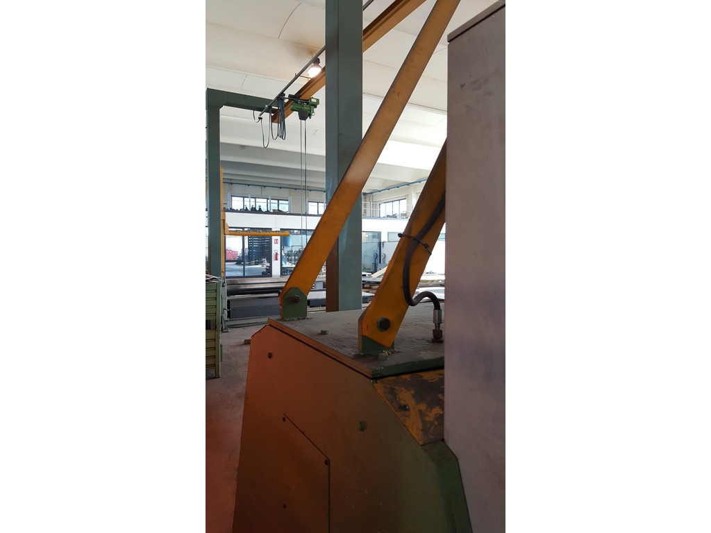 Calandra a 4 rulli con guide rettilinee - 4 roll linear guides plate bending machine in vendita - foto 9
