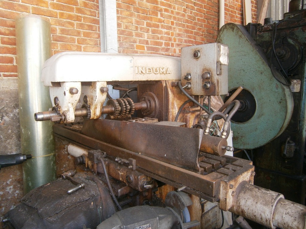 Fresatrici per metallo in vendita