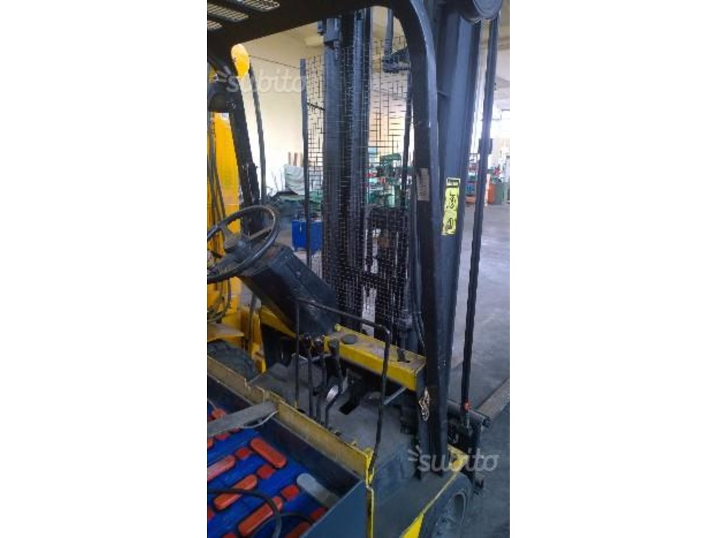 Muletto Caterpillar F35 in vendita - foto 2