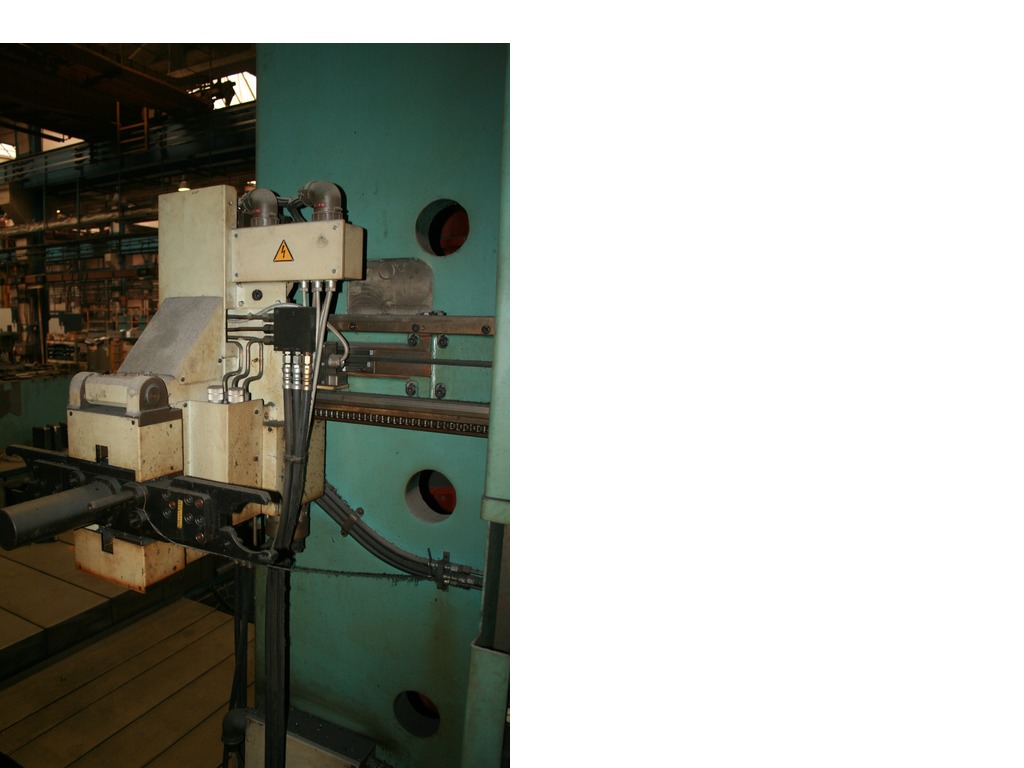 Alesatrice Tos 130 CNC Cambio Utensili in vendita - foto 1