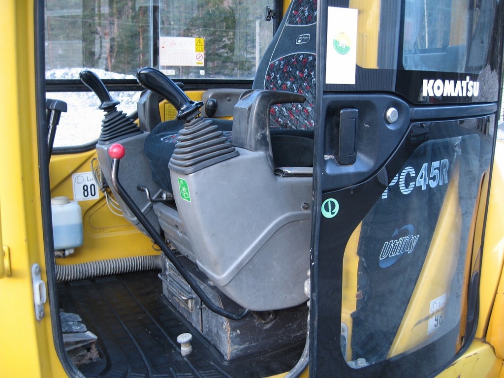 Komatsu PC45R-8 in vendita - foto 3