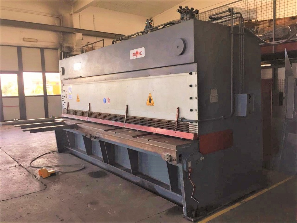 Cesoia a ghigliottina oleodinamica ROMEC MH 40/10 in vendita - foto 2