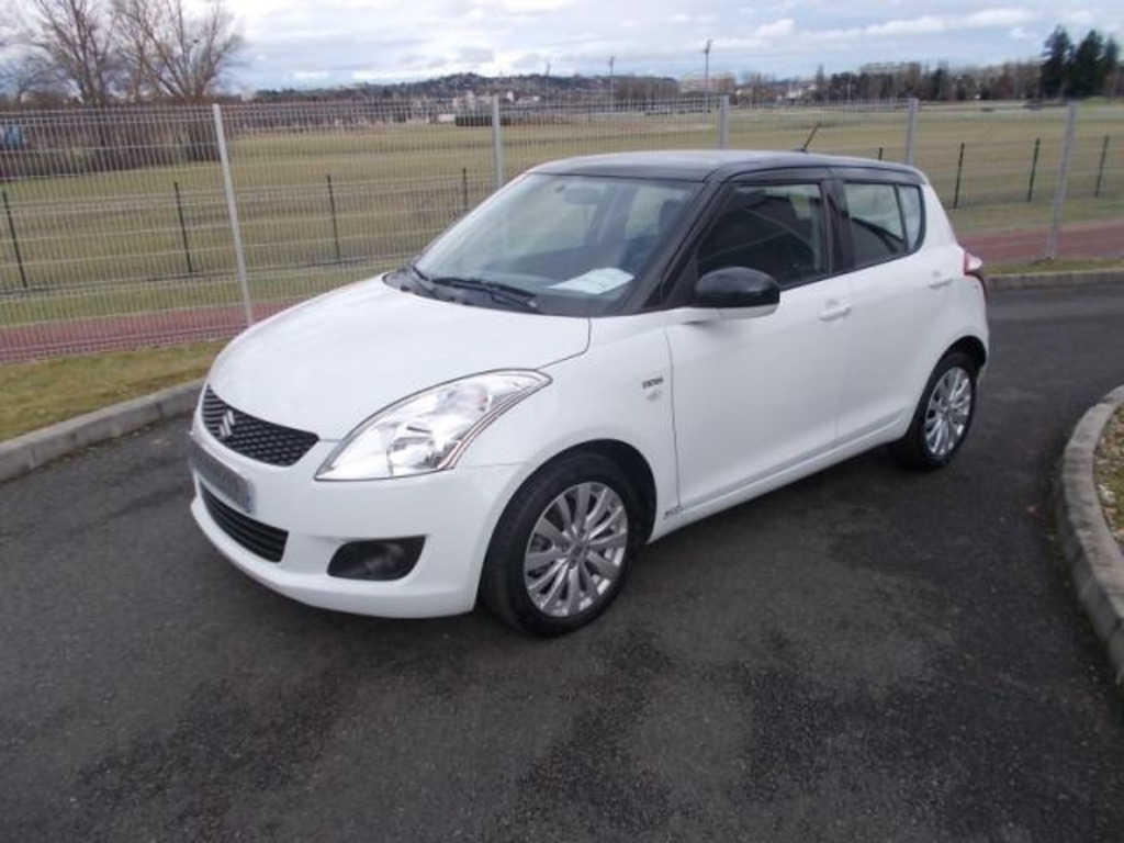 SUZUKI SWIFT III 1.3 DDIS PACK 5P in vendita - foto 1