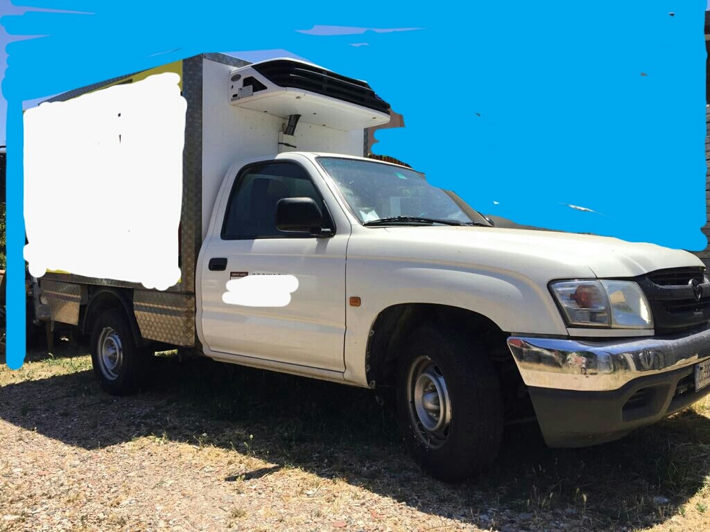 TOYOTA HILUX ISOTERMA in vendita - foto 1