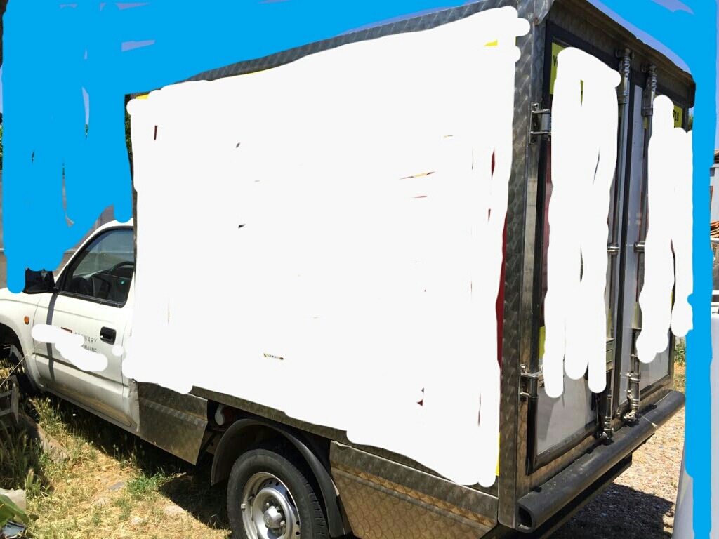 TOYOTA HILUX ISOTERMA in vendita - foto 2