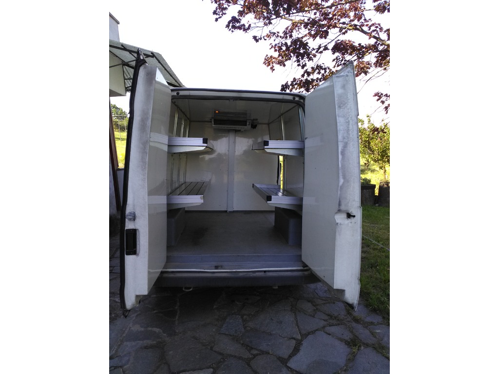 Furgone frigo Ford Transit perfetto pochi km in vendita - foto 3