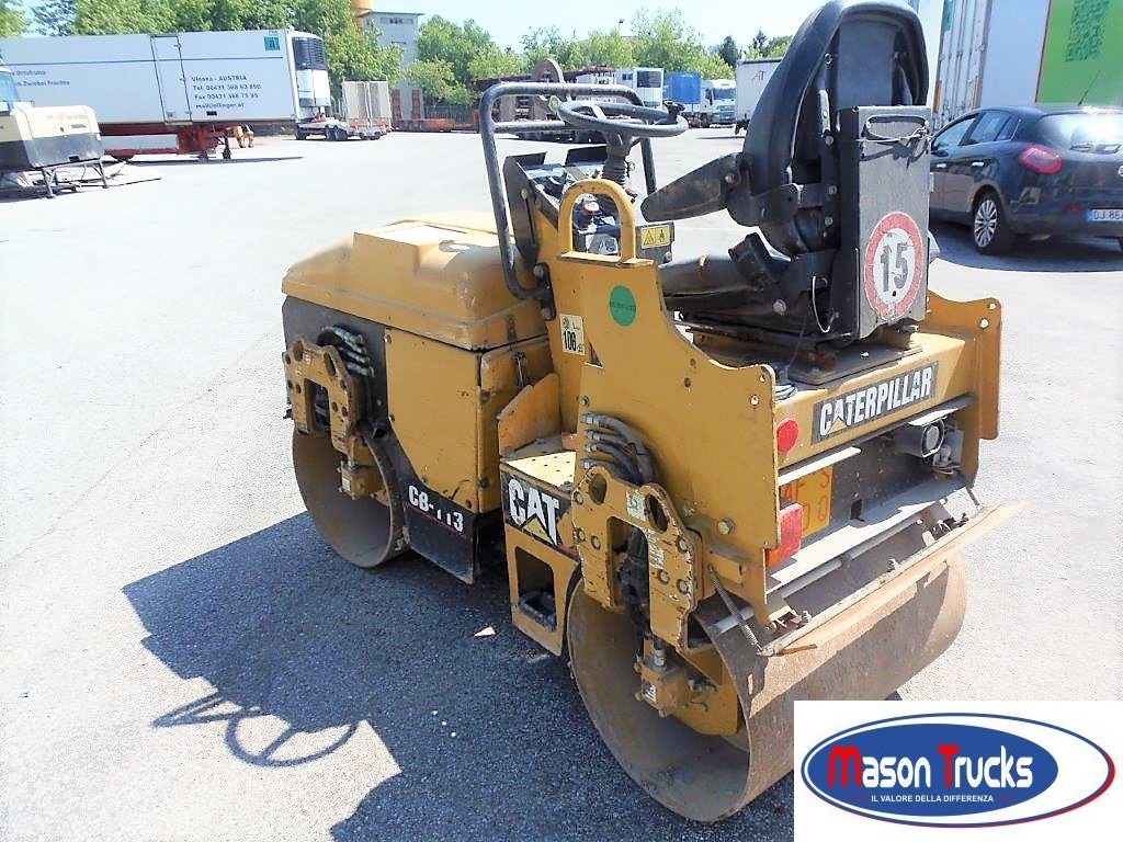 CATERPILLAR CB 113, rullo a vibrazione, 2006 in vendita - foto 2