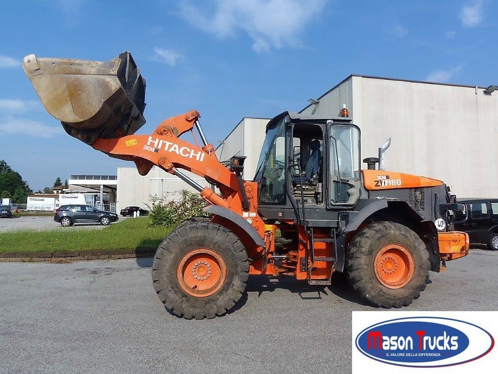HITACHI ZW180, pala gommata, 2009 in vendita - foto 2