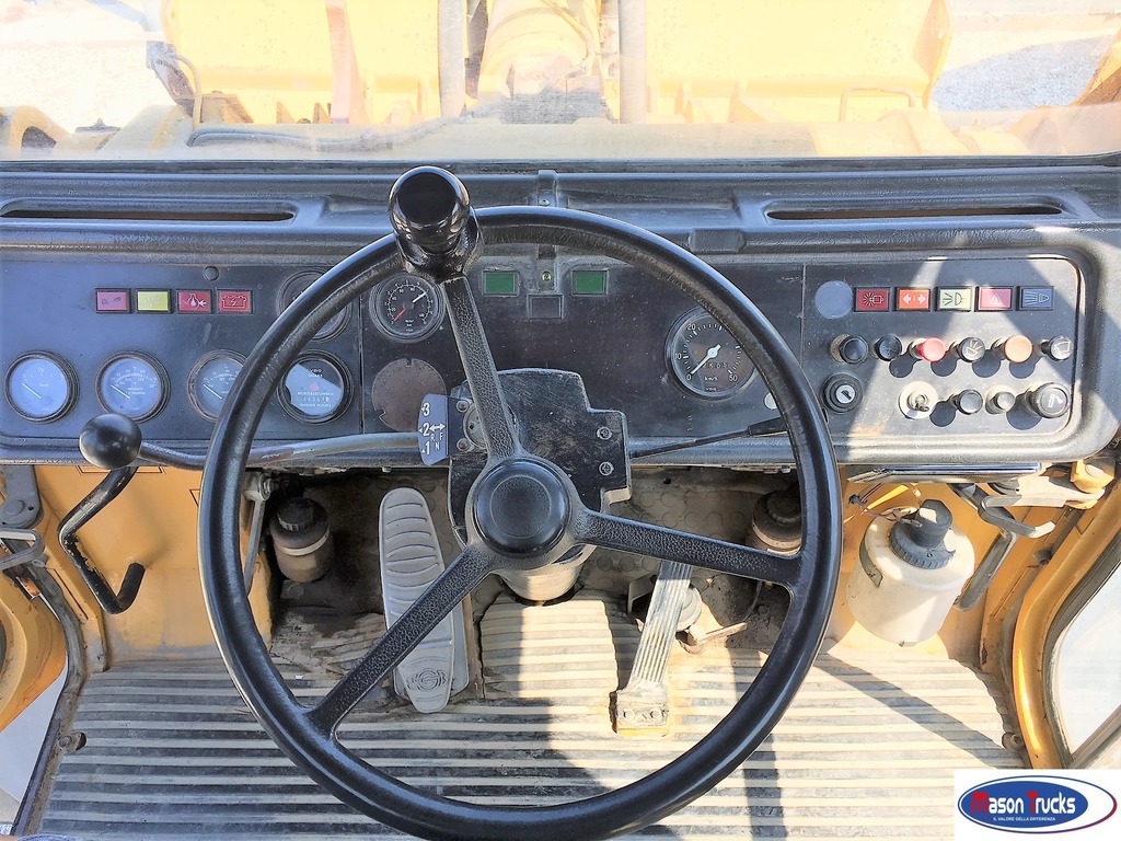 HANOMAG 55D, pala gommata, 1990 in vendita - foto 8