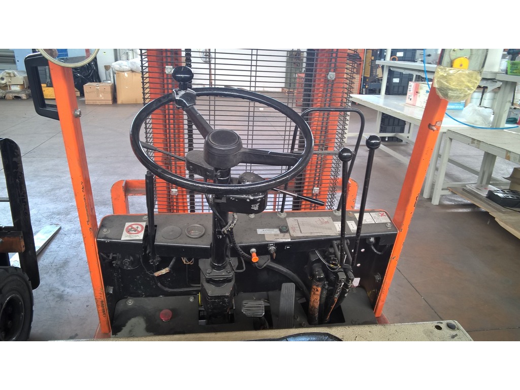 2 carrelli elevatori in vendita - foto 3