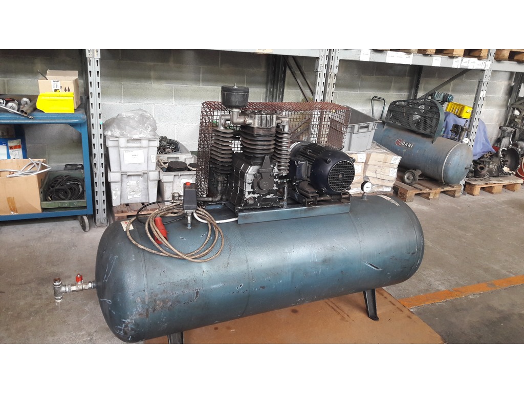 Compressori a pistoni in vendita - foto 4