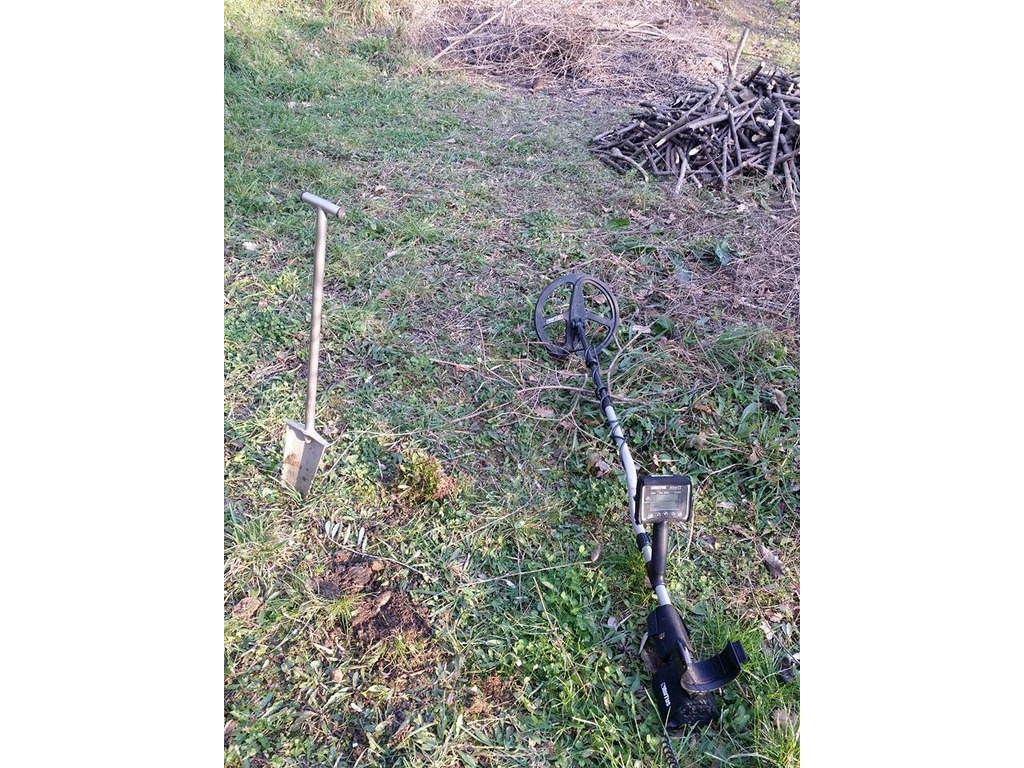 metal detector professionale ricerca tubi cavi pozzetti monete oggetti preziosi con display grafico in vendita - foto 1