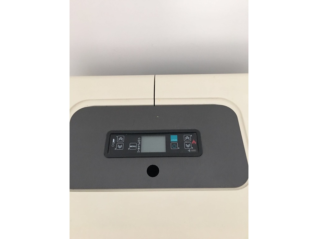 Idro stufa a pellet della Thun 20kw in vendita - foto 2
