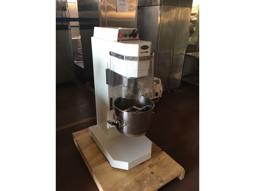 Mescolatrice planetaria professionale avancini 30 lt. in vendita - foto 1