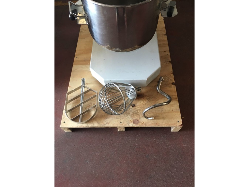 Mescolatrice planetaria professionale avancini 30 lt. in vendita - foto 3