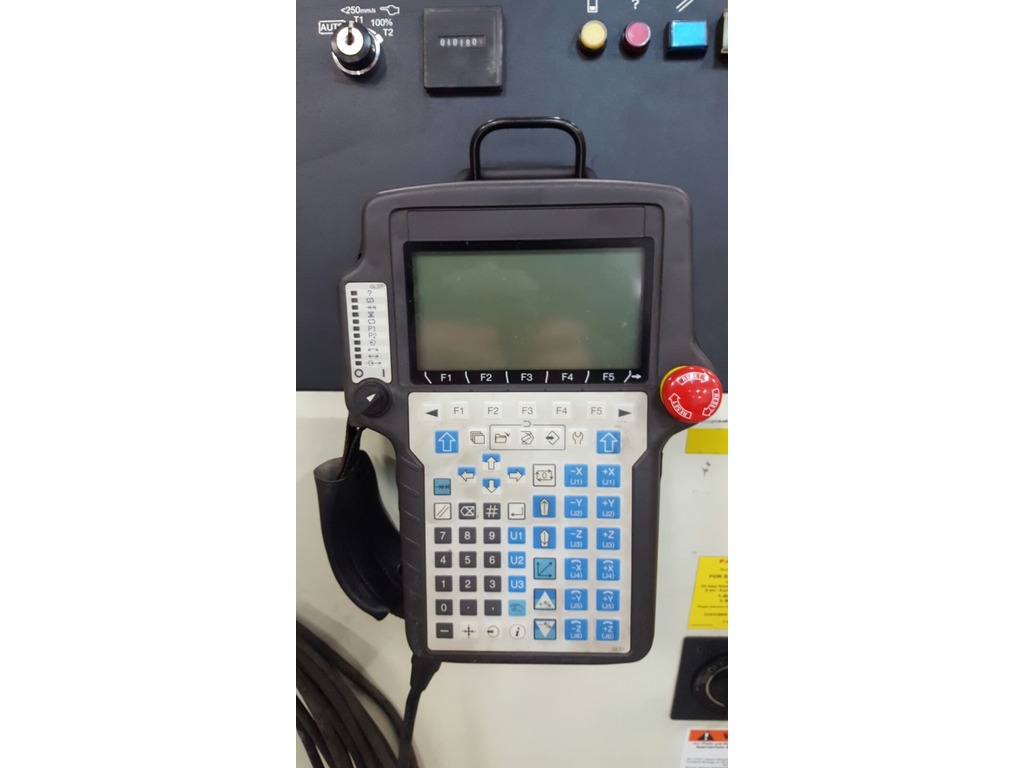 FANUC R2000iB  210F in vendita - foto 2