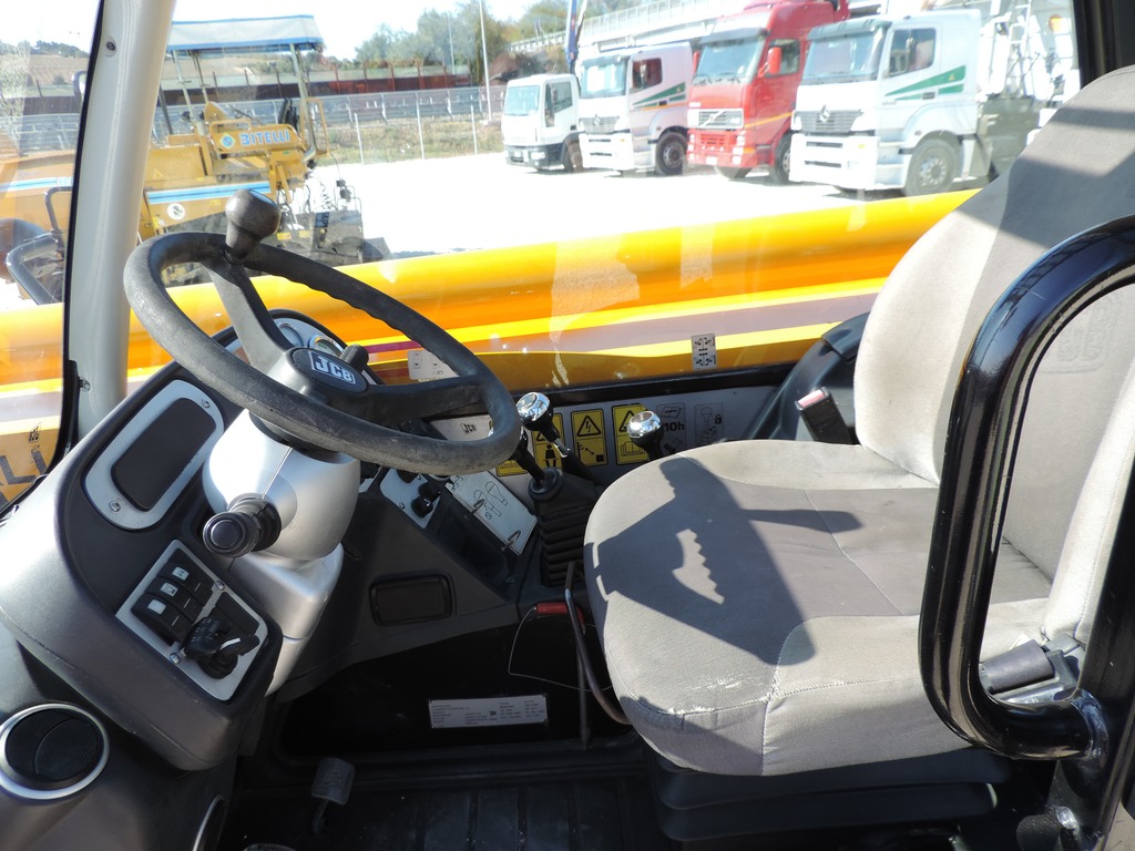 MULETTO TELESCOPICO JCB 535-125 in vendita - foto 6