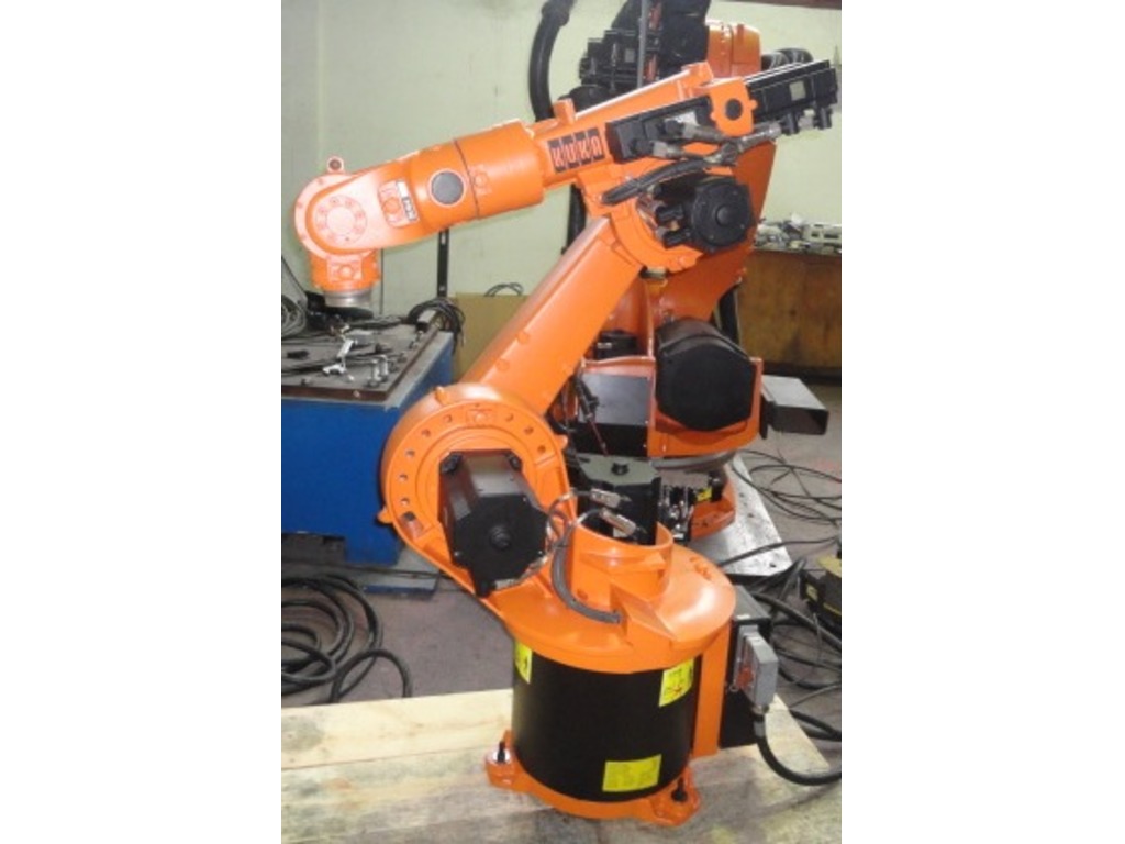 ROBOT KUKA KR15 KRC2 in vendita - foto 1