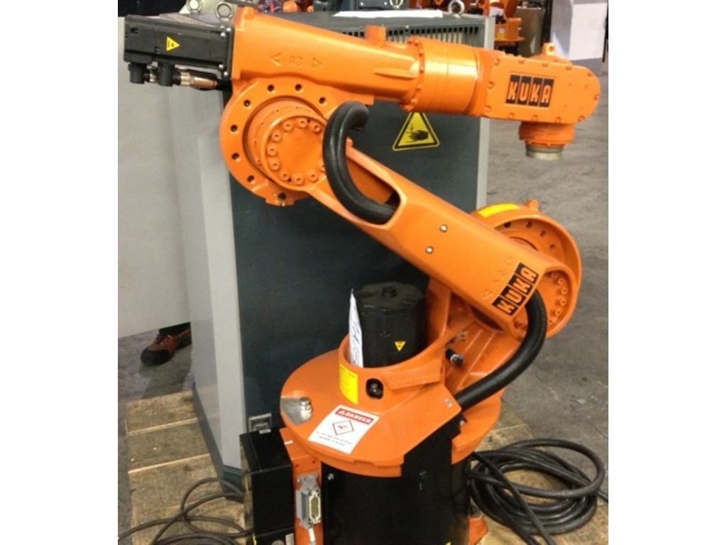 ROBOT KUKA KR15 KRC2 in vendita - foto 2