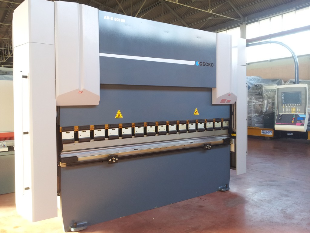Pressa piegatrice Gecko AD-S 30100 in vendita - foto 2