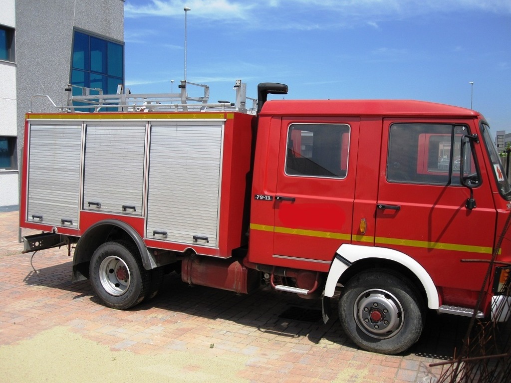AUTOCARRO ANTINCENDIO IVECO in vendita - foto 1