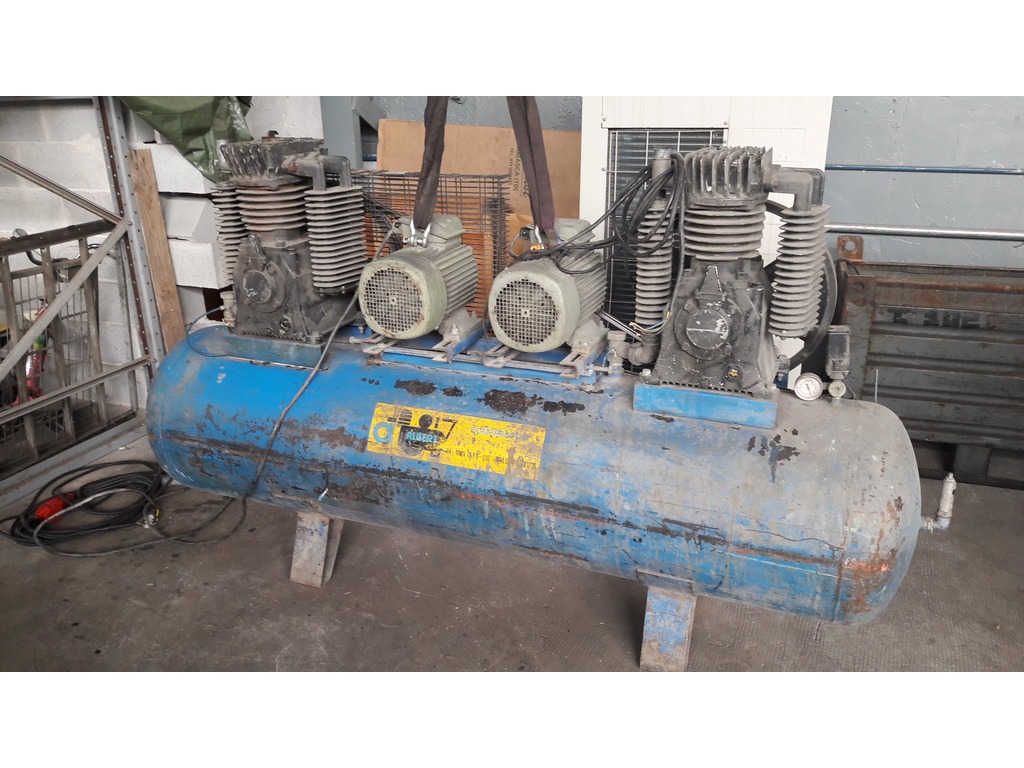 Compressore tandem da 15 cv in vendita - foto 1