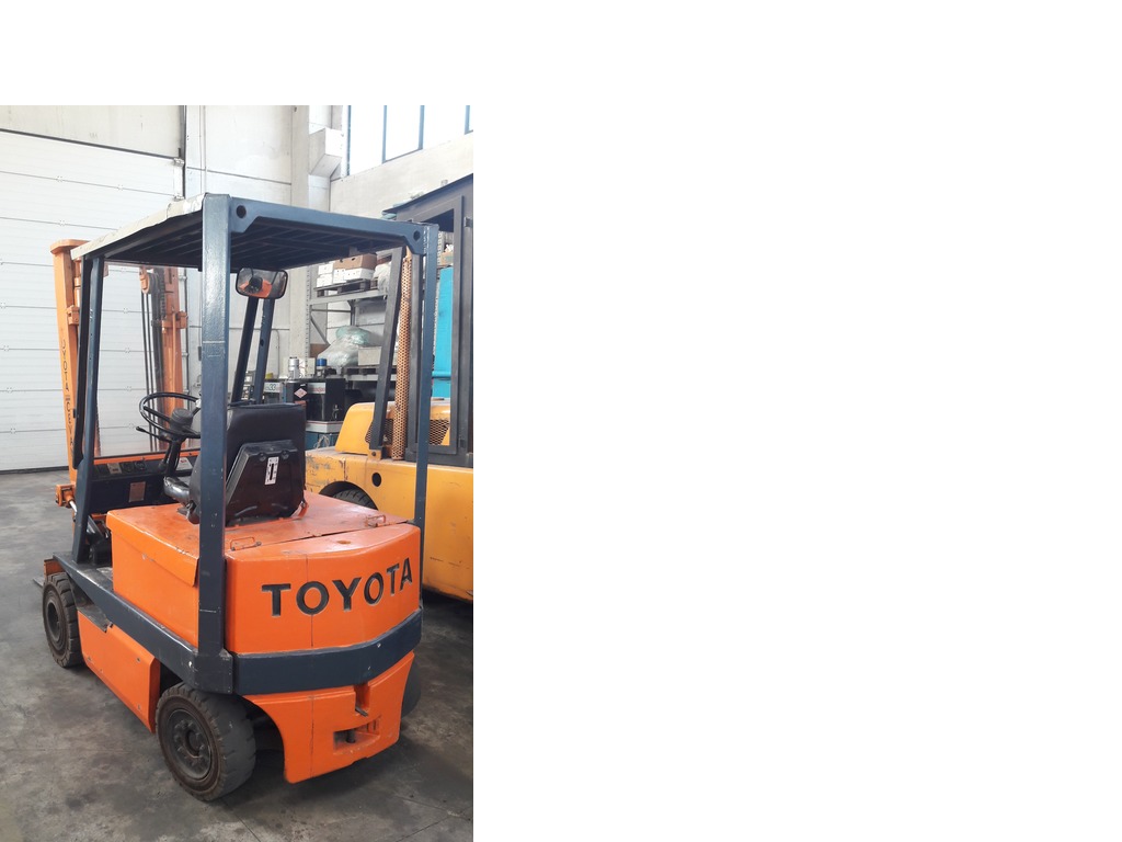 Carrelli elevatori in vendita