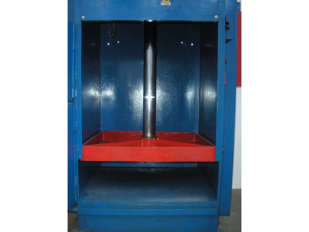PRESSA PER CARTA OLEODINAMICA 10 TONS in vendita - foto 2