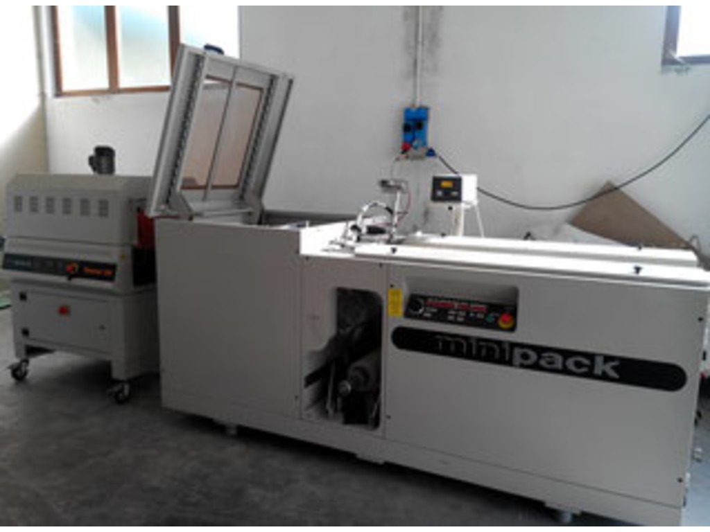 vendo cellofanatrice + forno retraibile tunel 50 in vendita - foto 2