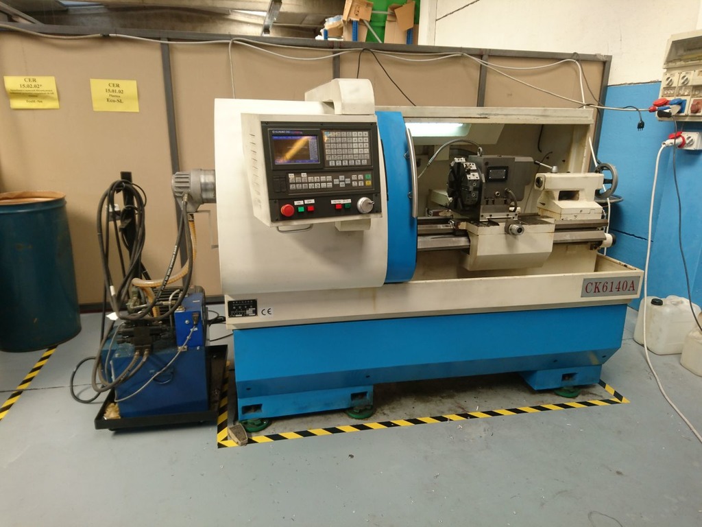Vendo Tornio CNC  CK6140 400x750 in vendita - foto 2
