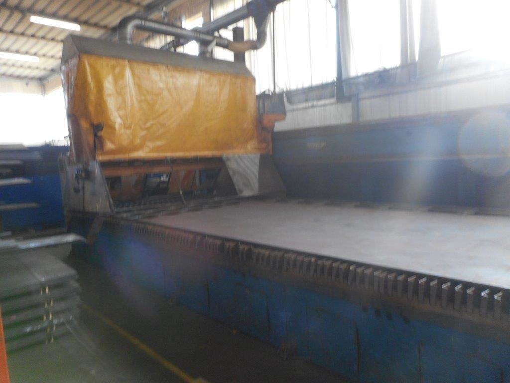 Taglio plasma Ipertem ht 2000 in vendita - foto 1