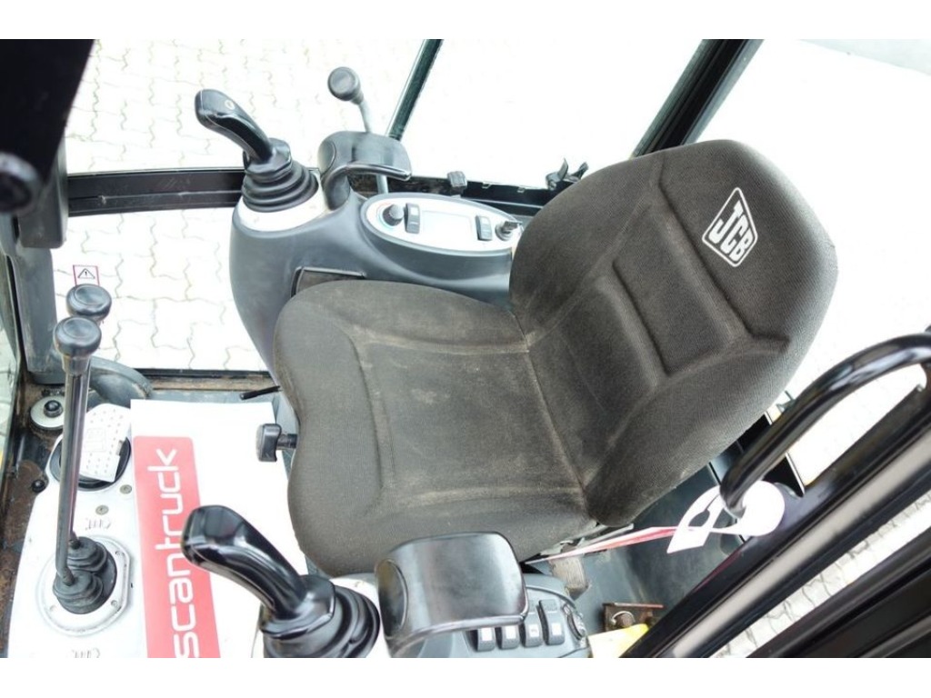 Vendesi Escavatore JCB 8018 2006 in vendita - foto 2