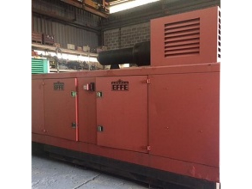 Vendesi gruppi elettrogeni Genset in vendita - foto 1