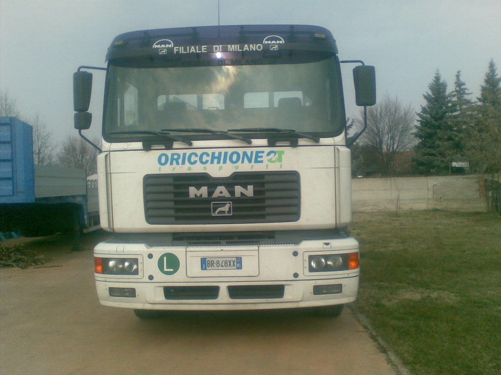 MAN 19.364 modello F2000 in vendita - foto 1