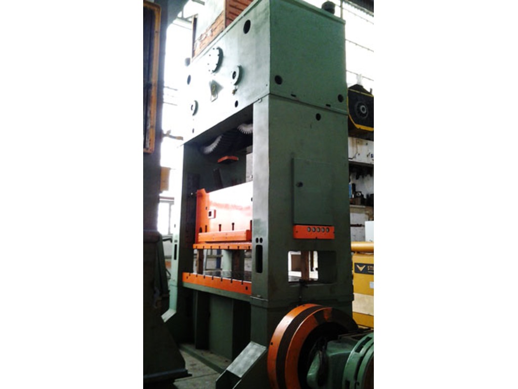 PRESSA USATA VORONETZ 250 T in vendita - foto 1