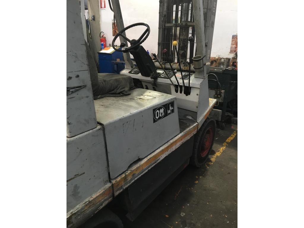Carrello Elevatore OM 25 q.li Diesel in vendita - foto 2