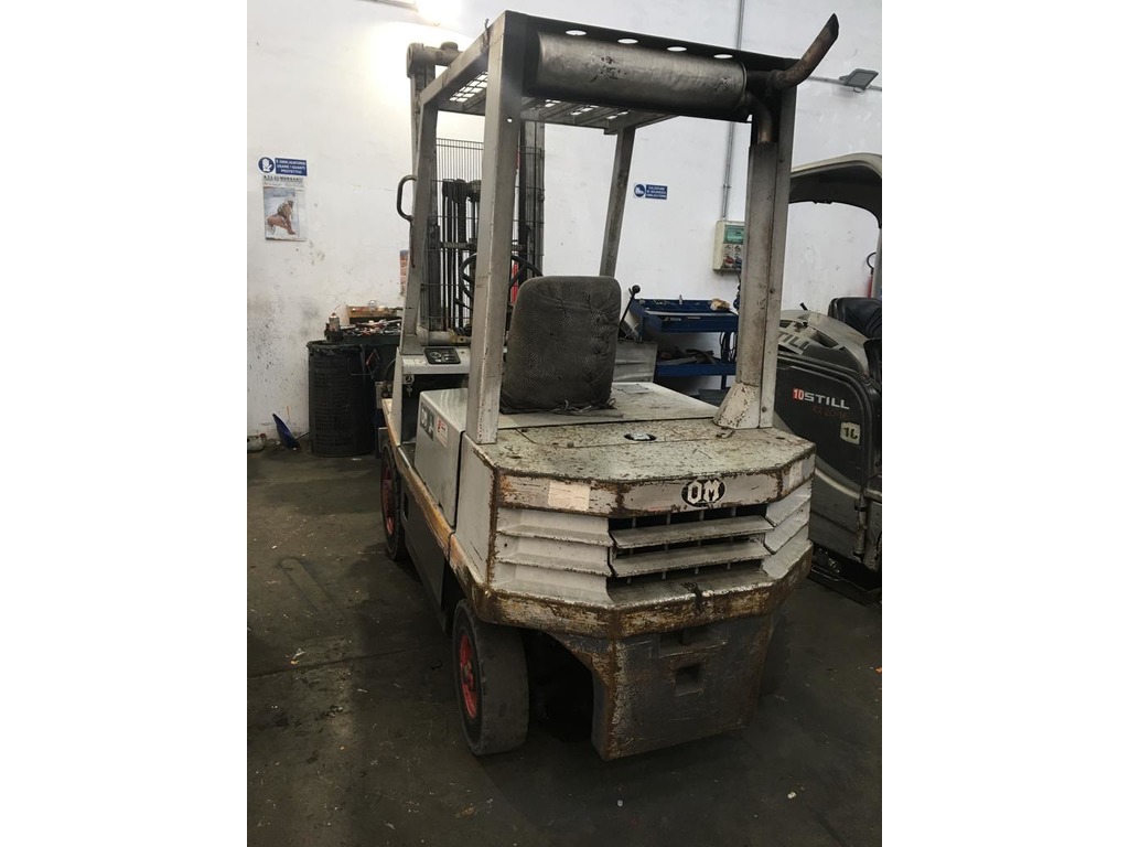 Carrello Elevatore OM 25 q.li Diesel in vendita - foto 3